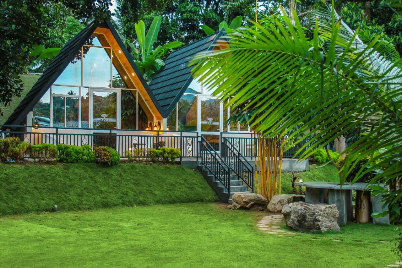 Royal Classic Resort Kandy Buitenkant foto